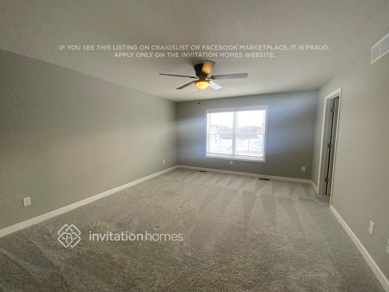 Building Photo - 16700 Dunkirk Cir N