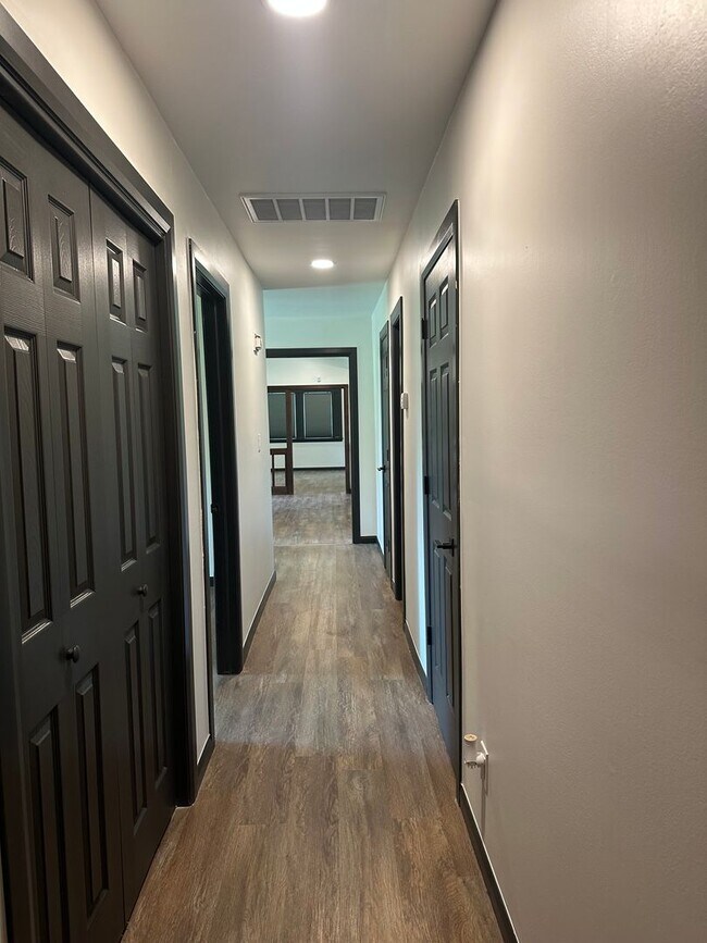 Building Photo - Welcome to country living with a fresh, modern twist.