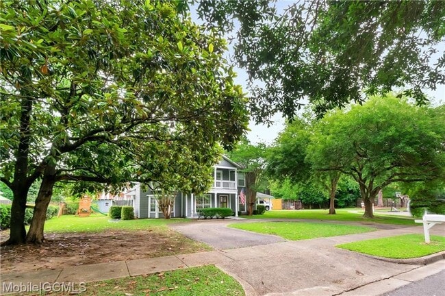 Building Photo - REGENCY PARK