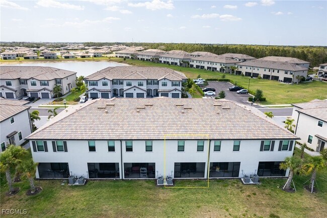 Building Photo - 14275 Pine Lodge Ln