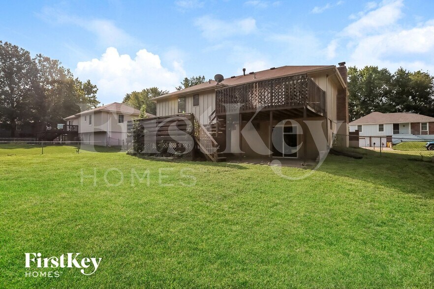 Building Photo - 2921 SW Moore St