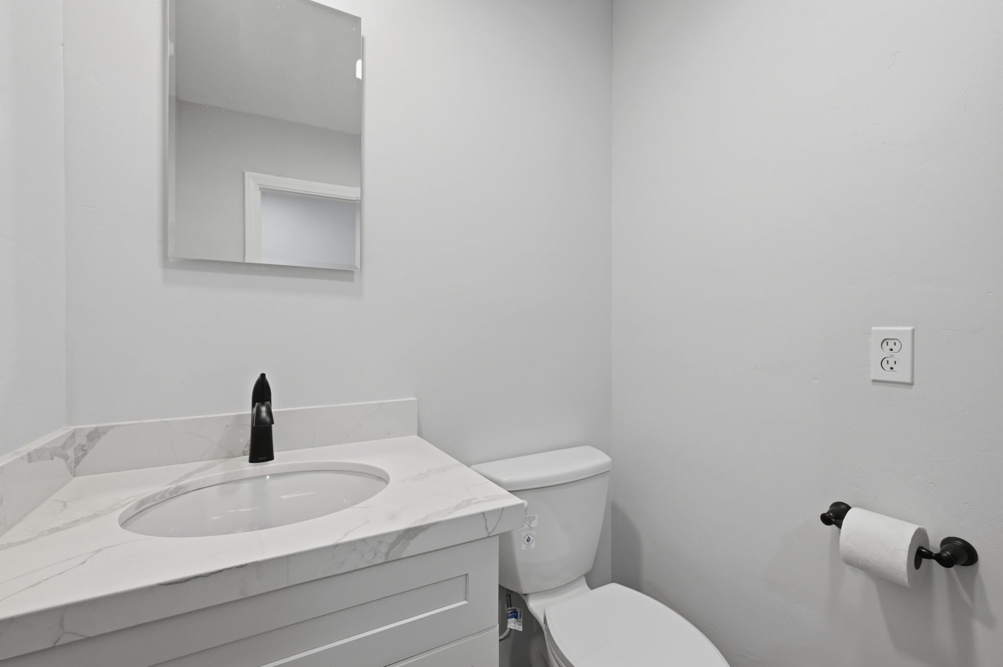 Building Photo - 2553 Via Merano