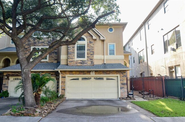 Primary Photo - 1220 Birdsall St