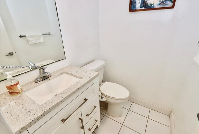 Building Photo - 3001 S Ocean Dr