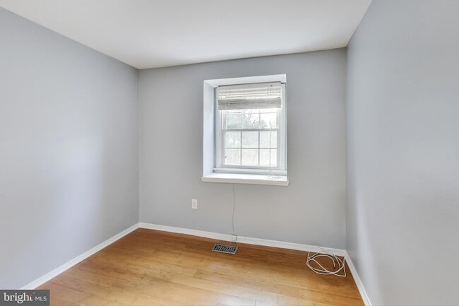 Building Photo - 5769 Yellowrose Ct