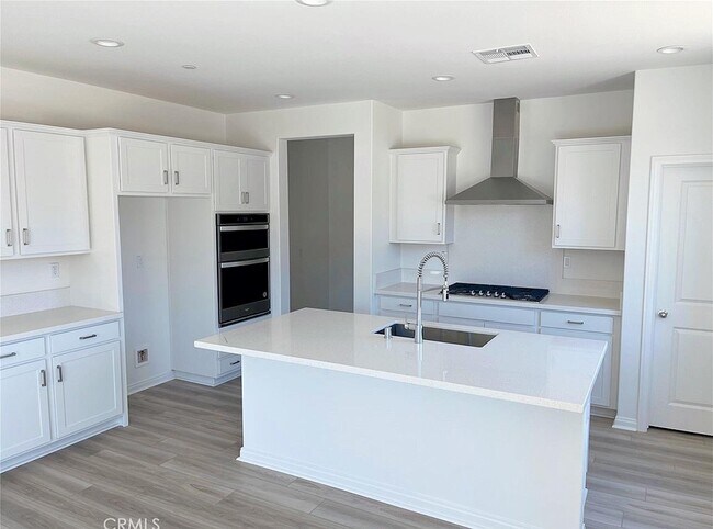 Building Photo - 29612 Tulipwood St