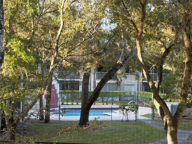 Building Photo - 9123 SW 138th Pl