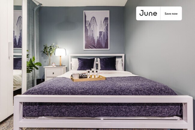 Building Photo - 519 E 5th St