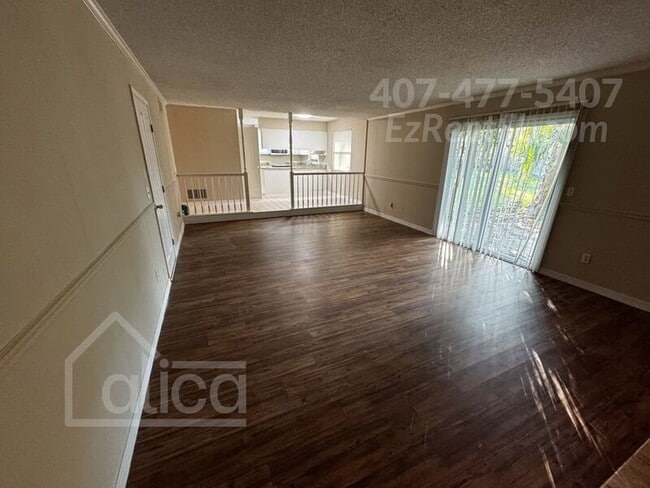 Building Photo - 2496 Bentridge Ct