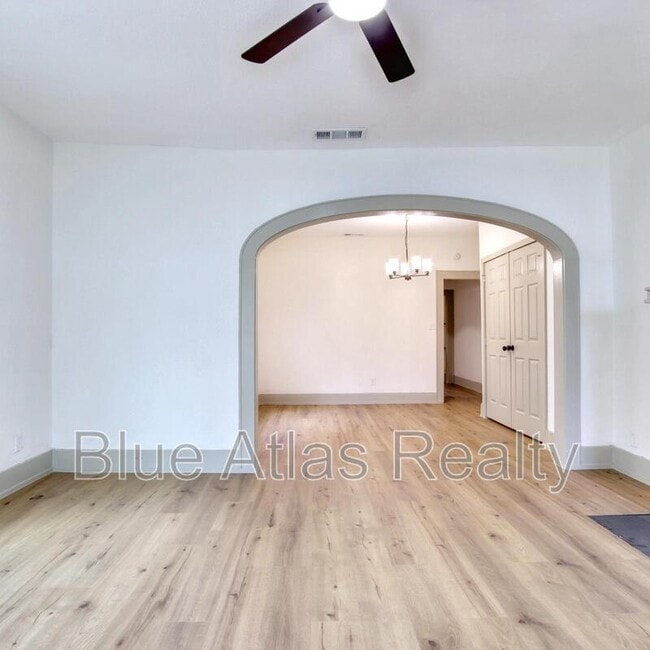 Building Photo - 2934 Purington Ave