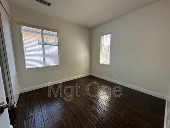 Building Photo - 4485 Spring Knolls Ct