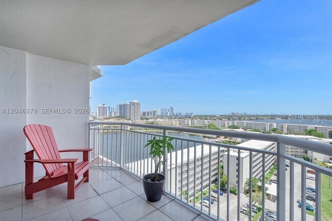 Building Photo - 18031 Biscayne Blvd