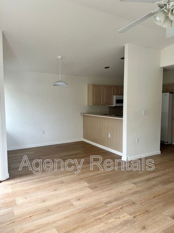 Building Photo - 92-1465 Aliinui Dr