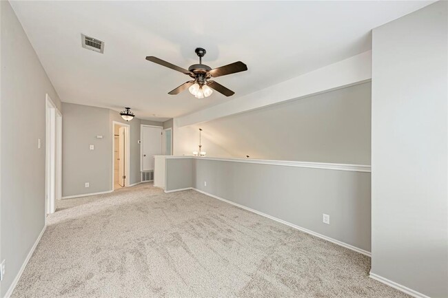 Building Photo - 1009 Riverlawn Dr