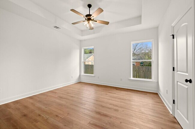 Building Photo - 11802 Morgan Meadow Ave