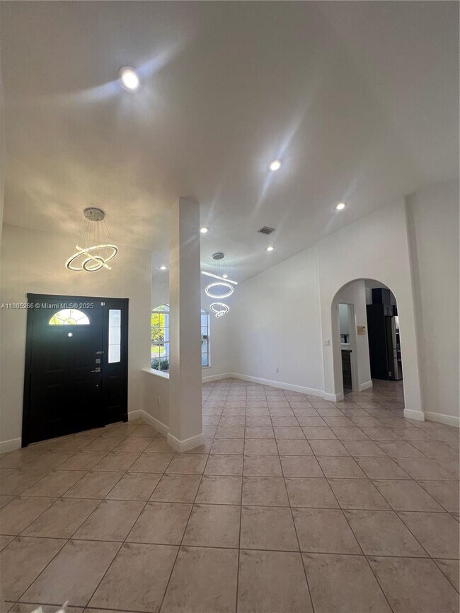 Building Photo - 2682 SW 139th Pl