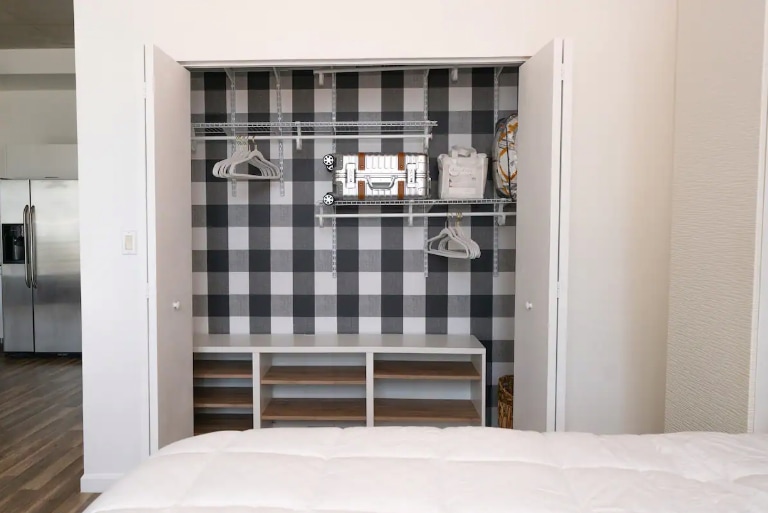 Building Photo - 133 NE 2nd Ave