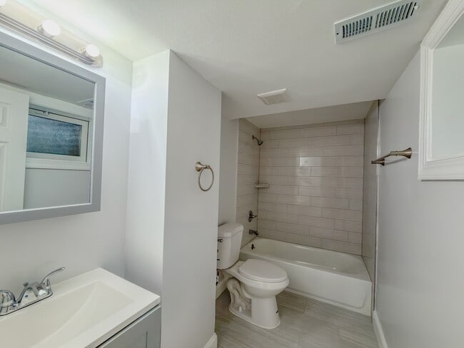 Building Photo - 9226 Limestone Pl