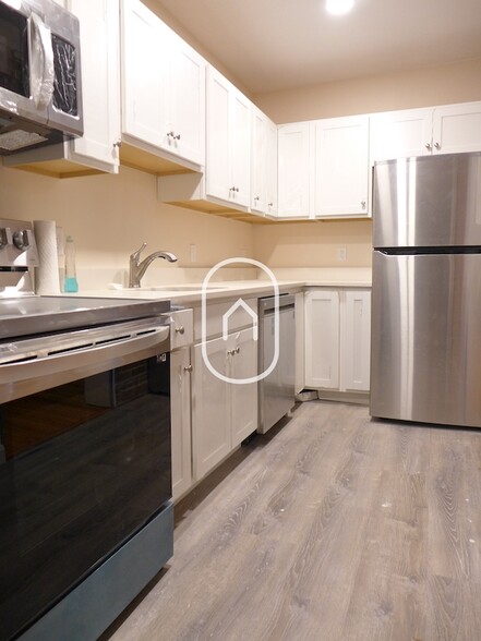 Building Photo - 688 Massachusetts Ave