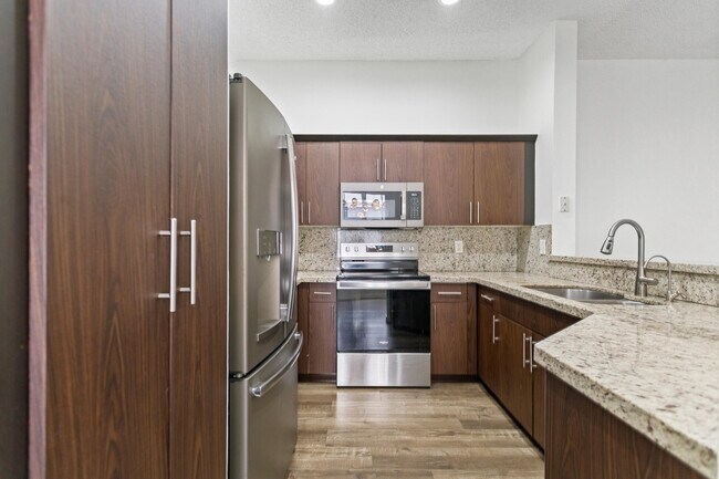 Building Photo - 1071 Bluewood Terrace