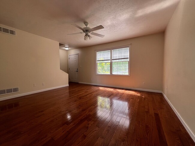 Building Photo - 1443 Willey St