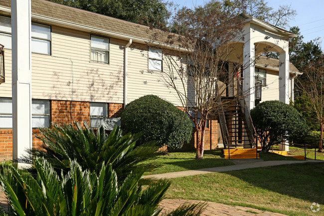 Building Photo - Hickory Hill Apartments