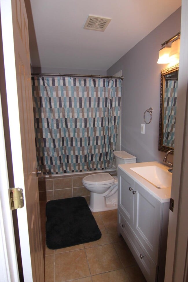 Building Photo - 25783 Fenian Ct