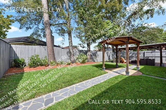 Building Photo - 9126 Trevi Cir W