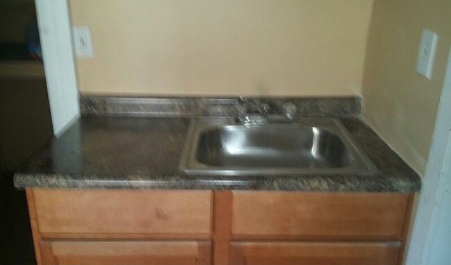 Building Photo - 309 E Edsel Ford Fwy