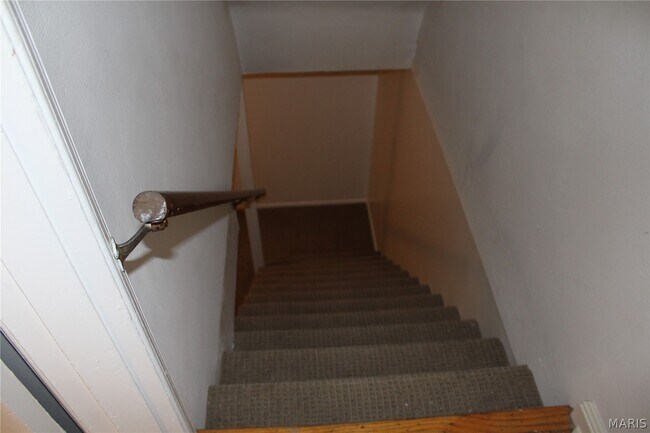 Building Photo - 1119 Sanford Ave