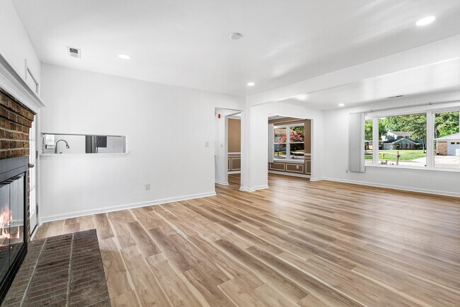 Building Photo - 1724 Placid Ct