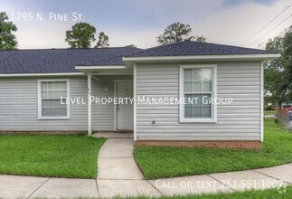 Building Photo - 2bd/2ba Duplex available now