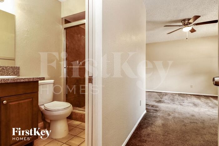 Building Photo - 4400 Swallowtail Dr