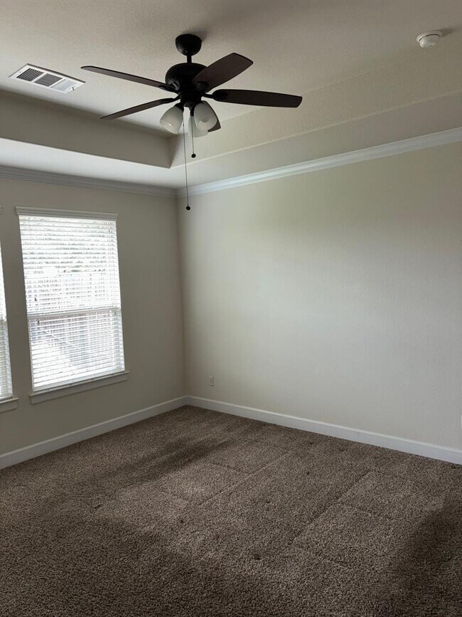 Building Photo - 509 Fair Oaks Dr