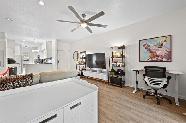 Building Photo - 2450 Wickersham Ln