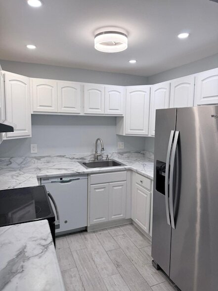 Building Photo - 2109 SE Edler Dr