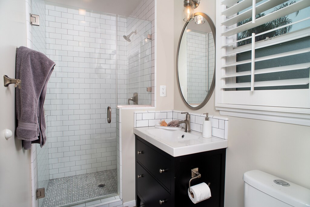 Building Photo - 6458 Hanna Ave