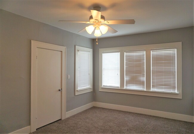 Building Photo - 3 Bed 1.5 Bath in Pleasant View Addition N...