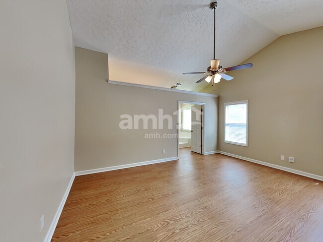 Building Photo - 4620 English Oaks Ln NW