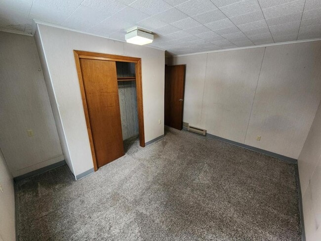 Building Photo - 2318 E Boulevard Ave