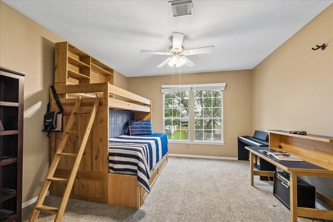 Building Photo - 1125 Shady Knoll Ln