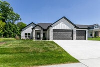 Building Photo - 700 Sagemoor Dr