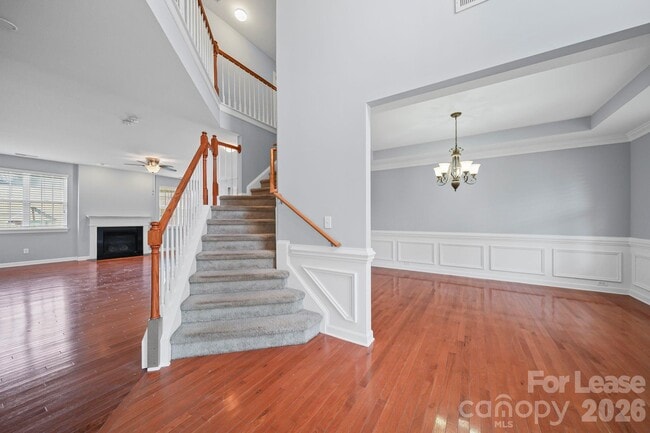 Building Photo - 704 Springwood Dr