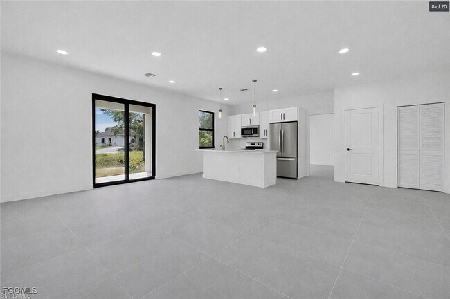 Building Photo - 3327 12th St W