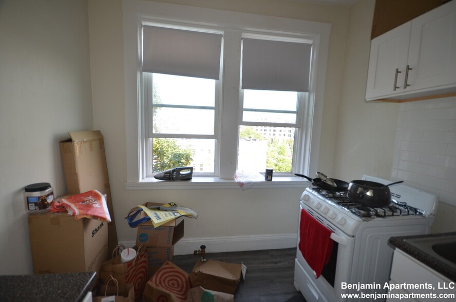 Building Photo - 1687 Commonwealth Ave