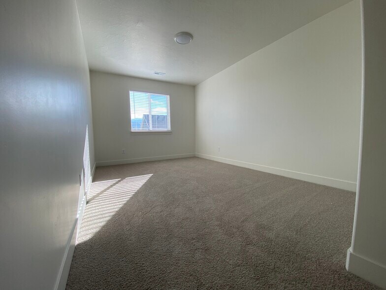 BEDROOM #3 - 4572 E Fall Harvest Rd