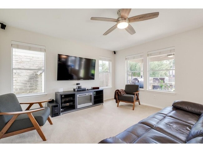 Building Photo - 14205 Willow Tank Dr