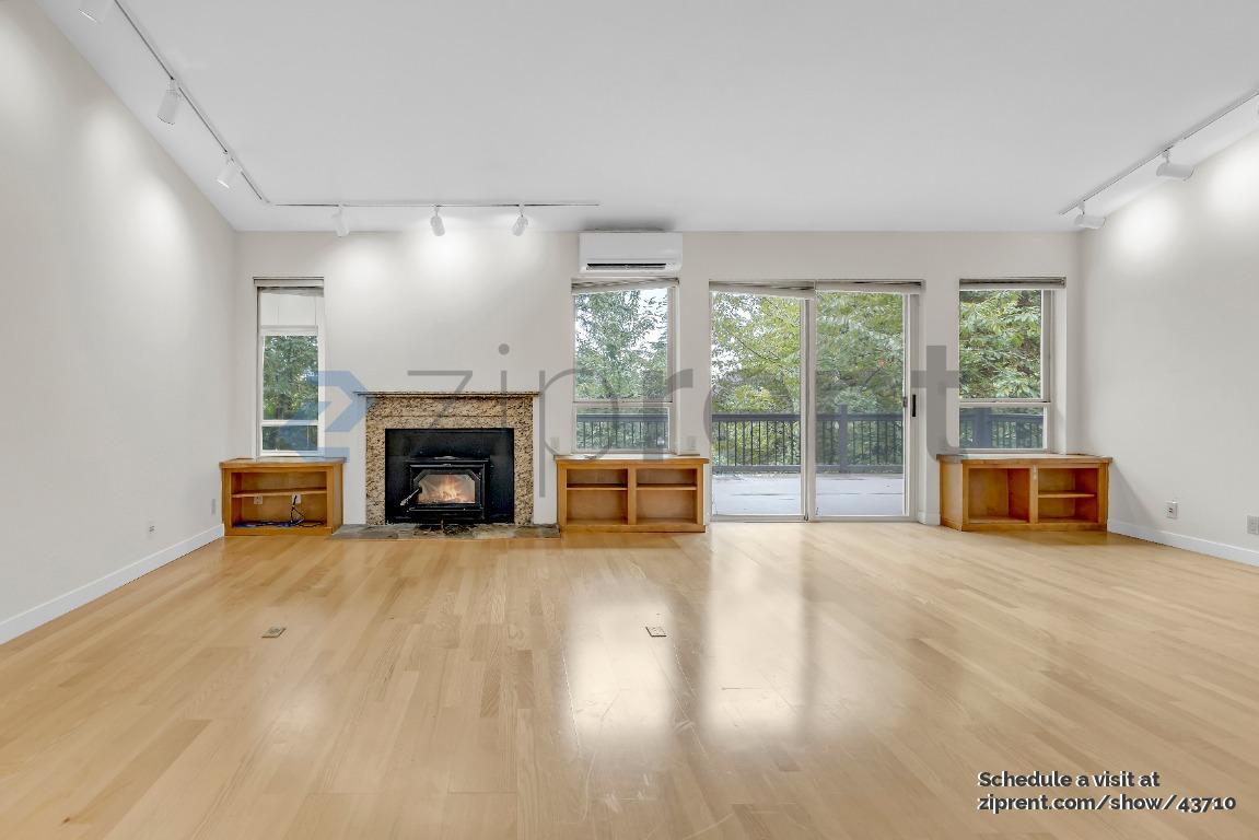 Building Photo - 1236 SW 58th Ave