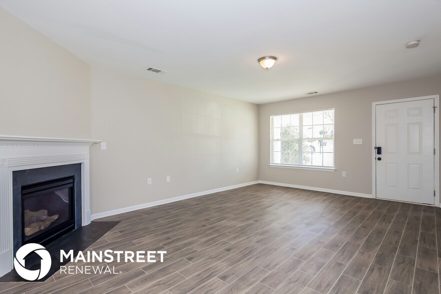 Building Photo - 8529 Emerald Fern Way