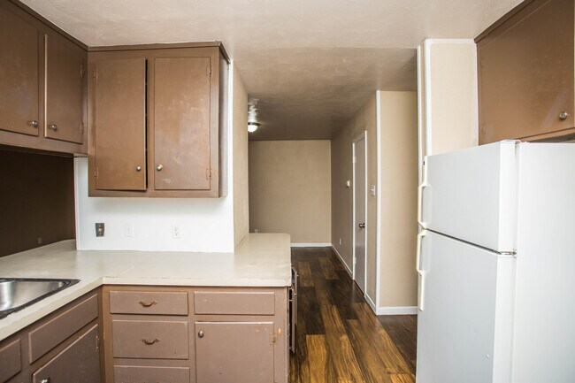Building Photo - 2811 43rd St
